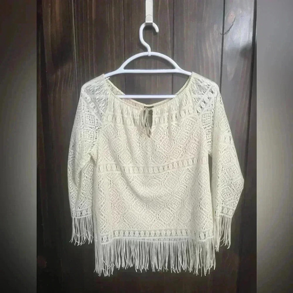 Mixit Bohemian Crochet and Fringe Top. Size: Medium - Picture 6 of 10